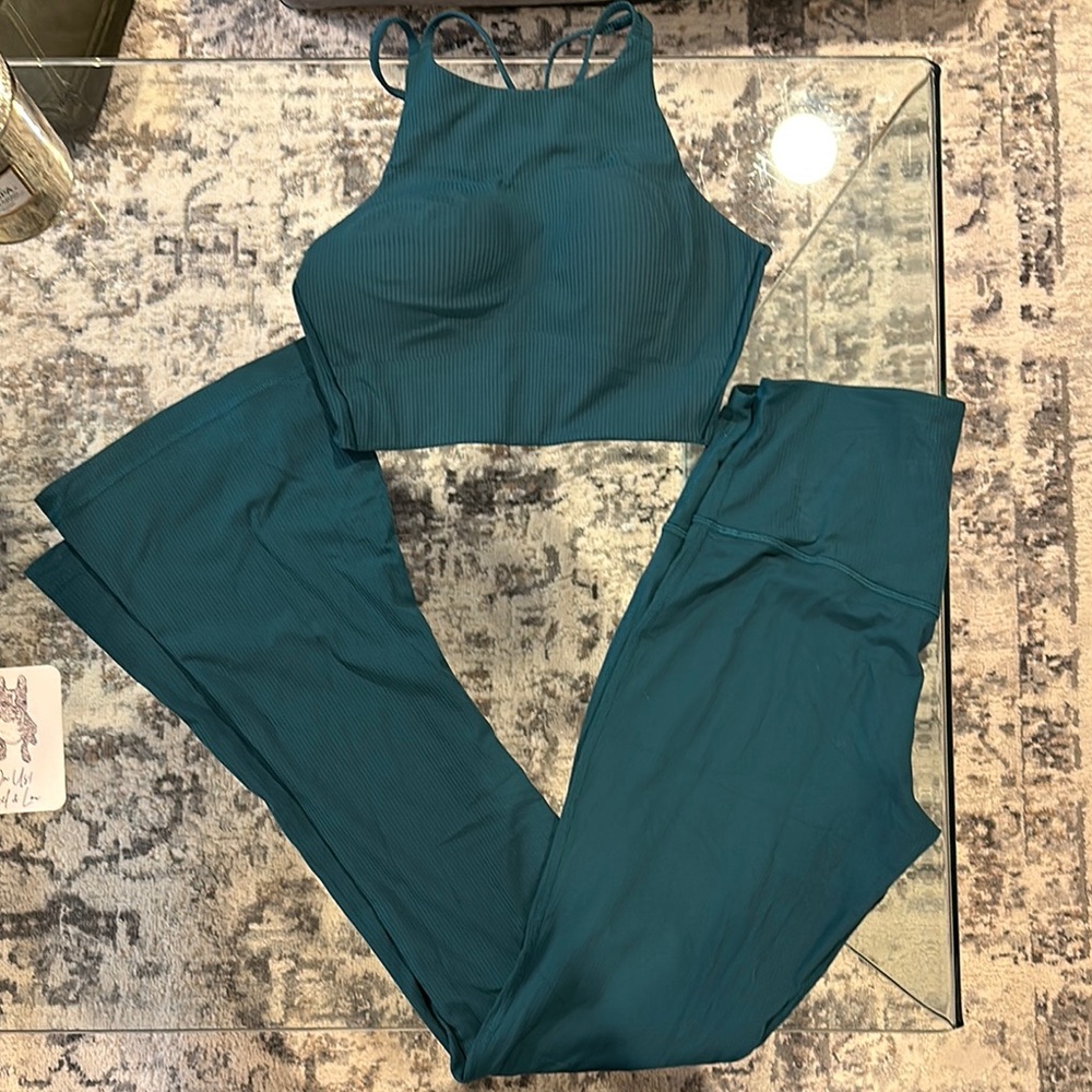 Lululemon Teal Ribbed Pilates Set